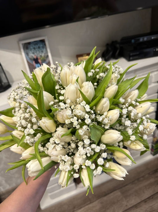 51 Tulips With Baby Breaths