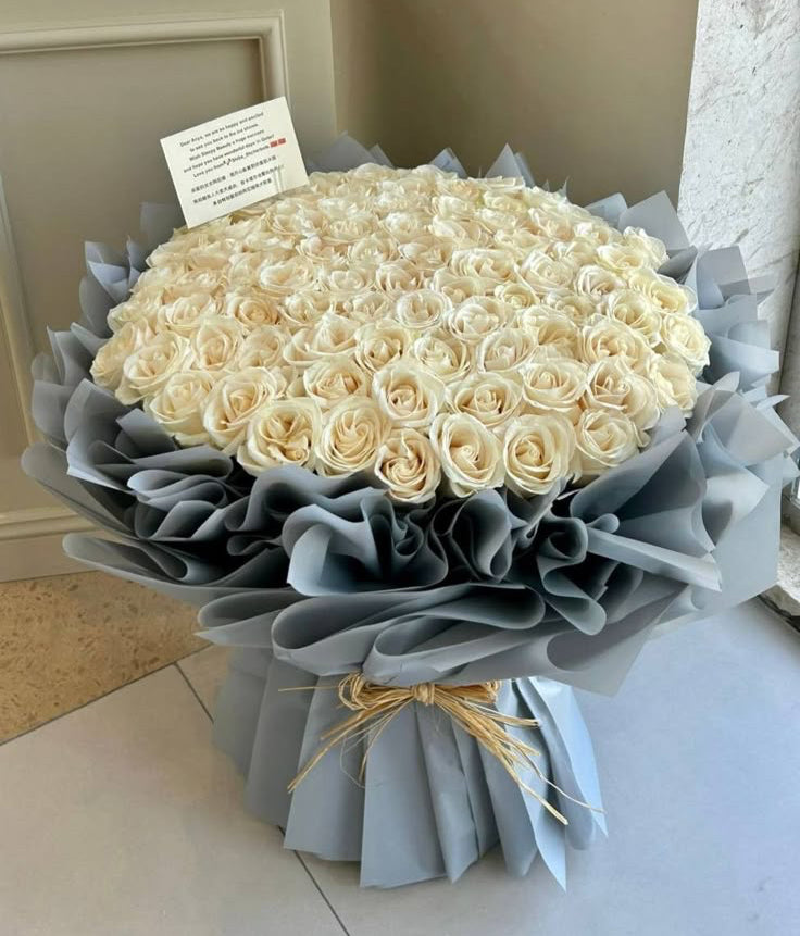 101 White Roses